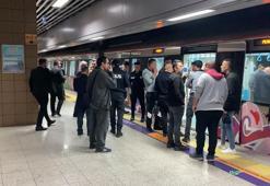 Marmaray'ın Yenikapı İstasyonunda raylara atladı
