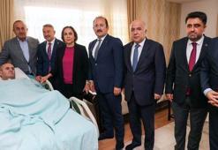 Çavuşoğlu, polisevi saldırısında yaralanan polisi evinde ziyaret etti