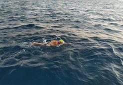 39 kilometreyi 15 saatte yüzdü