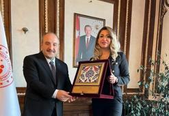 İş insanı Neslim Güngen, Sanayi ve Teknoloji Bakanı Mustafa Varank’ı ziyaret etti