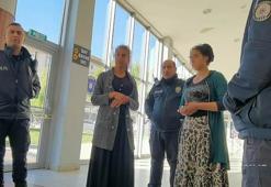 Fal bakma bahanesiyle parasını çalan 2 kadını takip edip, polise yakalattı