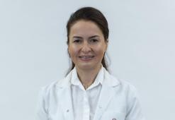 "Stres saç dökülmesine neden oluyor"