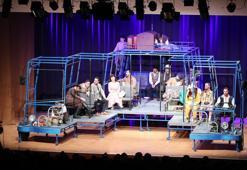 'Mavi Kuş' Emin Saraç Kültür Merkezi’nde sahnelendi.