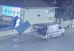 Cami tuvaletinden demir kapı hırsızlığı güvenlik kamerasında