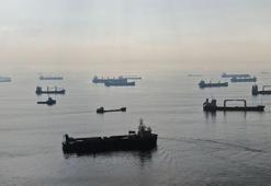 Zeytinburnu açıklarında gemi yoğunluğu