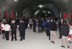 Yerin 150 metre altında Cumhuriyet Bayramı resepsiyonu
