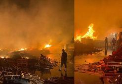Mersin'de palet fabrikasında çıkan yangın söndürüldü