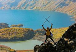 Nemrut Krater Gölü'nde sonbahar