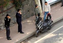 Şişli'de motosikletli iki şüpheli dövizci kuryesinden 50 bin dolar gasbetti