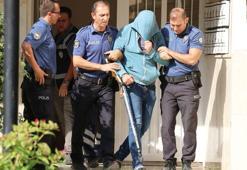 Yaktığı evine bu kez kendini kilitledi, komşuları 'Bu korkuyla yaşamak istemiyoruz' dedi