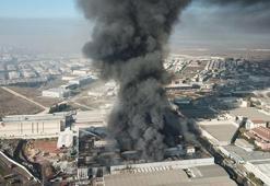 Bursa'da tekstil fabrikasındaki yangın; çevreye yayılımı engellendi