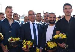 Kayserisporlu futbolcular Kolovetsios ve Cenk Gönen öğrencilerle buluştu