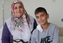 13 yaşındaki Rıdvan, annesinden nakledilen böbrekle hayata tutundu