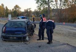 Çorum'da iki otomobil çarpıştı; 3 aylık hamile anne ve kızı ile akrabaları öldü, 2 yaralı