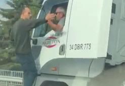 Çekmeköy'de kamyon basamağında yol verme tartışması