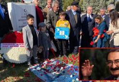 Bülent Ecevit, 16’ncı ölüm yılında mezarı başında anıldı