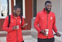 Sivasspor, Fenerbahçe maçı için İstanbul'a gitti