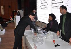 Kars’ta, 'İlk Evim, İlk İş Yerim' projesinde bin sosyal konut için kura çekildi