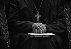 Papa’dan sonraki en yüksek rütbeye sahip Kardinalin cinsel taciz itirafı