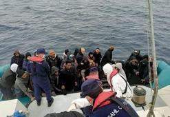 Kuşadası açıklarında 38 kaçak göçmen ile 4 Türk vatandaşı kurtarıldı