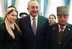 Bakan Çavuşoğlu, Ahıska Türkleri ile bir araya geldi