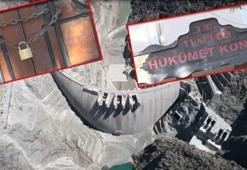 Su altında kalacak 72 yıllık hükümet konağı kapısına kilit