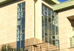 Beyoğlu'nda silahla ateş açtı, kurşunlar öğrenci yurduna isabet etti