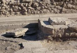 Alexandria Troas Antik Kenti'nde 1900 yıllık 2 atık su kanalı bulundu