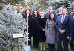 Dışişleri Bakanlığı'nda 44 fidan toprakla buluşturuldu