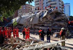 Depremde 36 kişinin öldüğü Rıza Bey Apartmanı inşaatında çalışan işçiler tespit edilecek