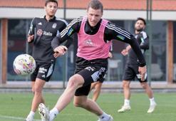 Beşiktaş yan top ve şut çalıştı