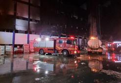 Plastik fabrikasının deposunda çıkan yangın maddi hasara neden oldu