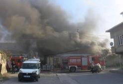 Avcılar'da atık deposunda yangın