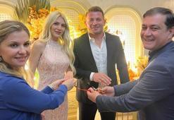 Başpehlivan İsmail Balaban ile İlayda Şeker nişanlandı