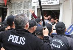 Adana'da HDP'liler ile polis arasında gerginlik