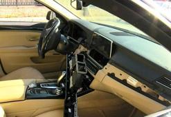 Lüks otomobilin hayalet göstergesini çaldılar