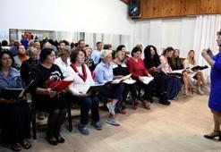 Yerleşik yabancılar, Türkçe öğrenmek için müzik korosu kurdu