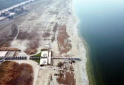 Burdur Gölü'nün tükenişini, 15 yıldır havadan gözlemliyor