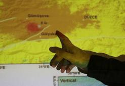 Prof. Dr. Kutoğlu: Deprem, Gölyaka ile Düzce'yi 20 santim uzaklaştırdı