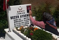 Oğlunun şehadetinin 7'nci yılında yazdığı şiir duygulandırdı