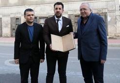 200 yıllık evin çatısından Osmanlıca kayıt defteri çıktı