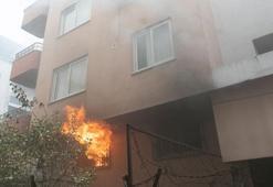 Mersin'de otomotiv servisinde yangın