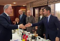 Bakan Akar: NATO'nun, Yunanistan'ın şımarıklığına 'Dur' demesinin zamanı geldi