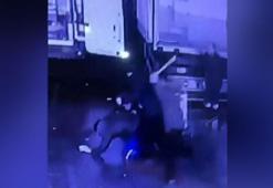 Toptancı halindeki sopalı saldırı kamerada