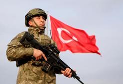 Irak sınırının sıfır noktasında ‘Hudut Kartalları’, yeni yılı elleri tetikte karşıladı