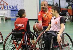 Gazi basketbolcu çavuş, engelli çocuklara umut oldu