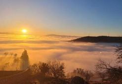Elazığ'da sis tabakası, gün batımıyla görsel şölen oluşturdu