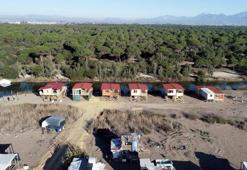 Kumköy'de çardak işgali sürüyor; eskiler yıkılmadı, villa gibi yenileri yapıldı