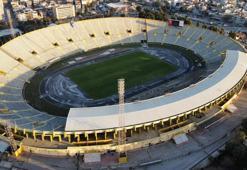 İzmir'in emektar stadı amatörlere emanet