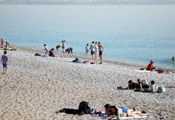 Antalya'da ocak ayında yabancıların deniz keyfi